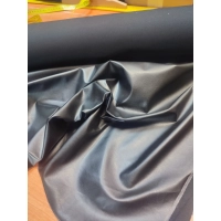 Materiał imitujący skórę - czarna błyszcząca ekoskóra 0,5m